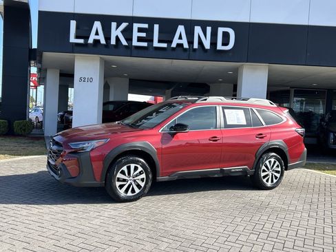 Certified 2025 Subaru Outback Premium w/ Popular Package #1A image 2