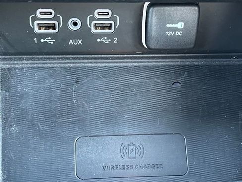 Used 2023 Jeep Grand Cherokee L Laredo AWD/4WD image 10