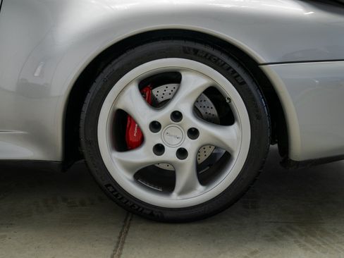 Used 1997 Porsche 911 4 Coupe AWD/4WD image 10