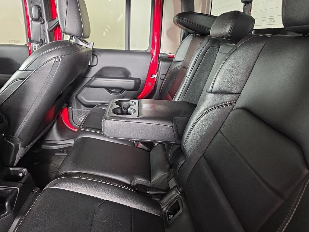 Used 2020 Jeep Gladiator Overland AWD/4WD image 24