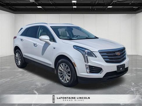 Used 2018 Cadillac XT5 Luxury w/ Driver Awareness Package AWD/4WD image 7