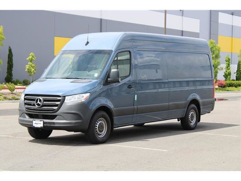 Used 2019 Mercedes-Benz Sprinter 170 image 1