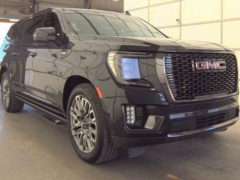 Used 2024 GMC Yukon XL Denali Ultimate AWD/4WD image 1