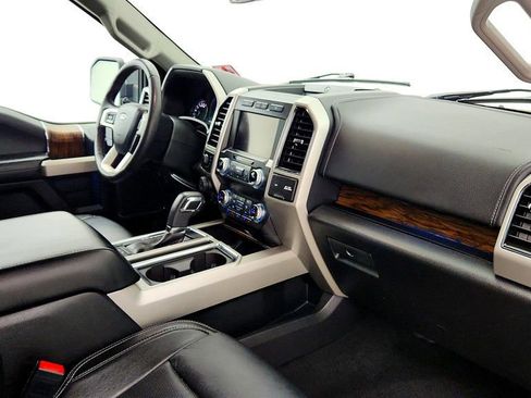 Used 2019 Ford F150 Lariat w/ Equipment Group 502A Luxury AWD/4WD image 26