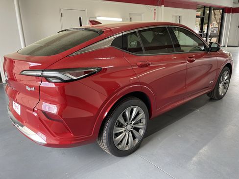 New 2026 Buick Envista Avenir image 4