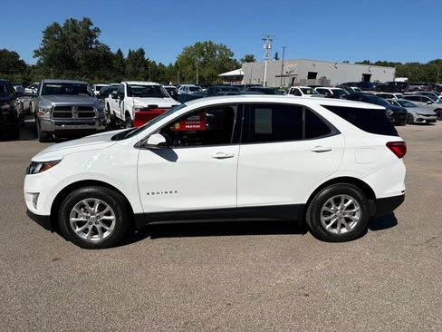 Used 2020 Chevrolet Equinox LT FWD image 2