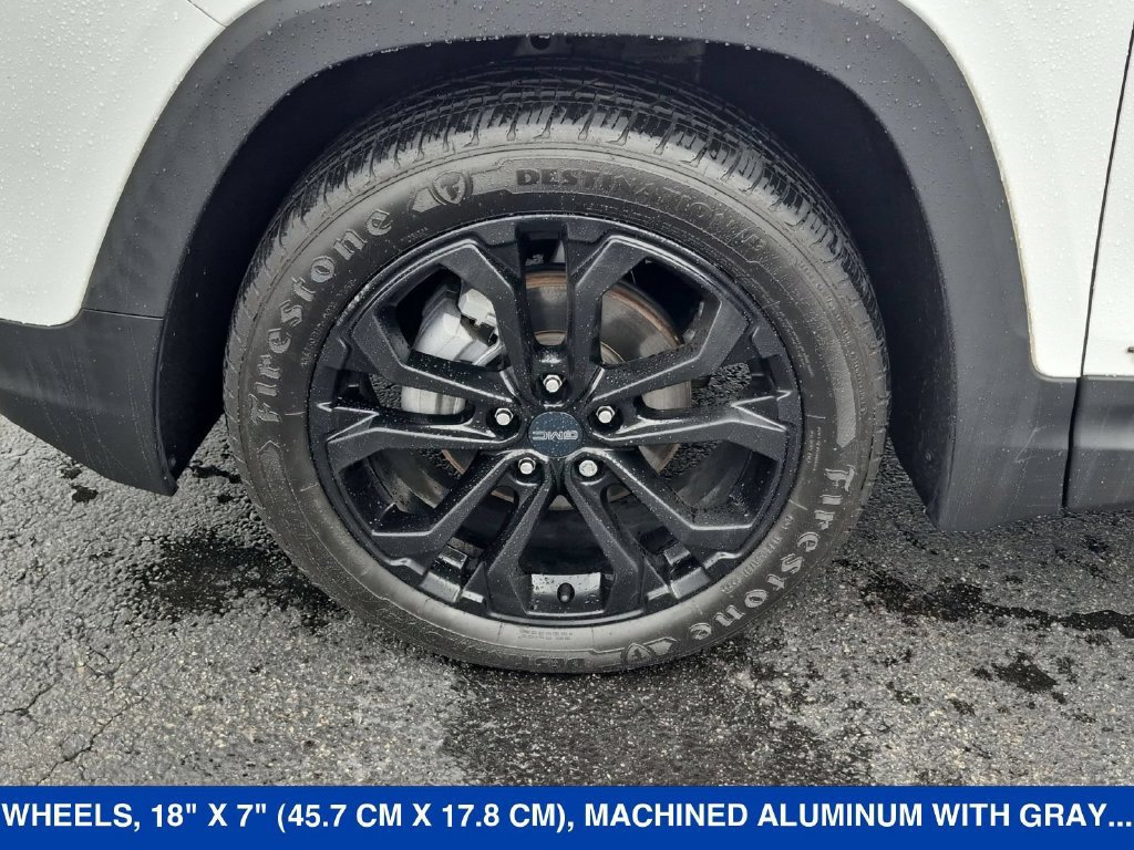 Used 2021 GMC Terrain SLT w/ Infotainment Package II AWD/4WD image 11