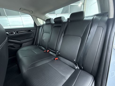 Used 2022 Honda Civic Touring image 31