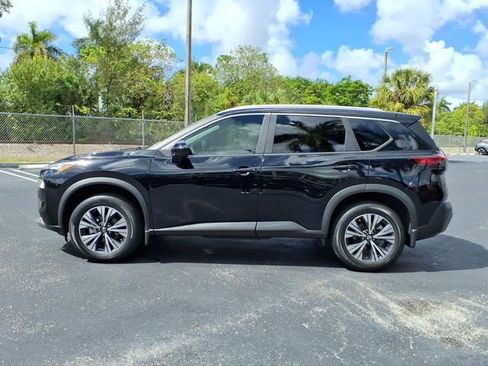 Used 2023 Nissan Rogue SV w/ SV Premium B Package FWD image 4