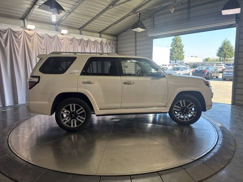 Used 2023 Toyota 4Runner Limited AWD/4WD image 4