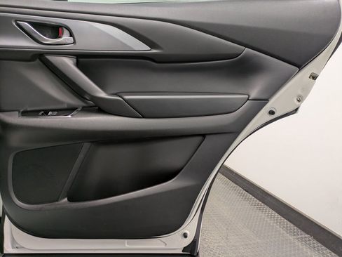 Certified 2023 MAZDA CX-9 Touring image 24