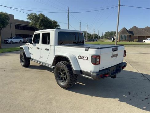 Used 2021 Jeep Gladiator Rubicon AWD/4WD image 5