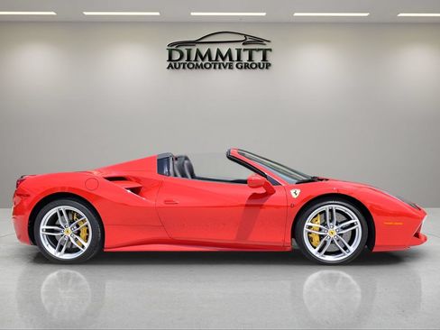 Used 2018 Ferrari 488 Spider RWD image 7