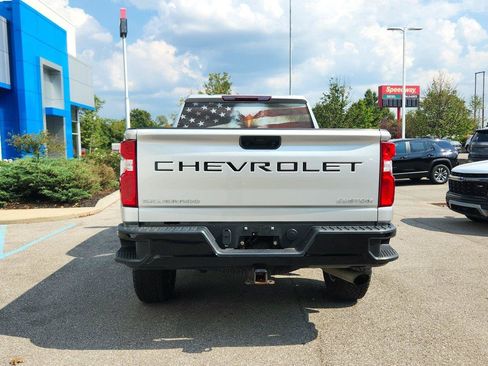 Used 2021 Chevrolet Silverado 2500 Custom w/ Custom Value Package AWD/4WD image 7