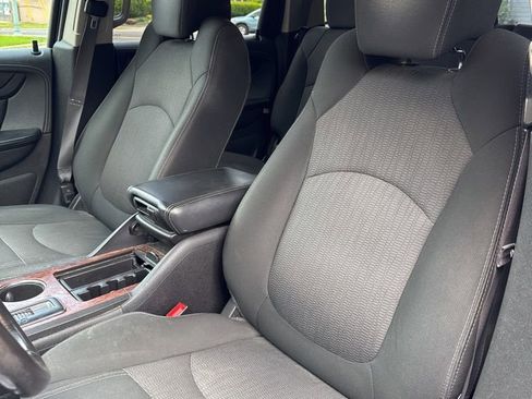 Used 2014 Chevrolet Traverse LT w/ All-Star Edition AWD/4WD image 14