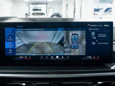 Used 2024 BMW X6 M Competition image 13