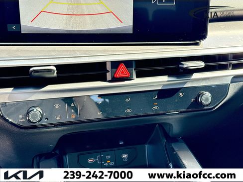 New 2026 Kia Sorento LX image 32