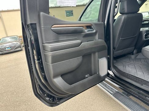 Used 2024 Chevrolet Silverado 1500 High Country w/ High Country Premium Package AWD/4WD image 28