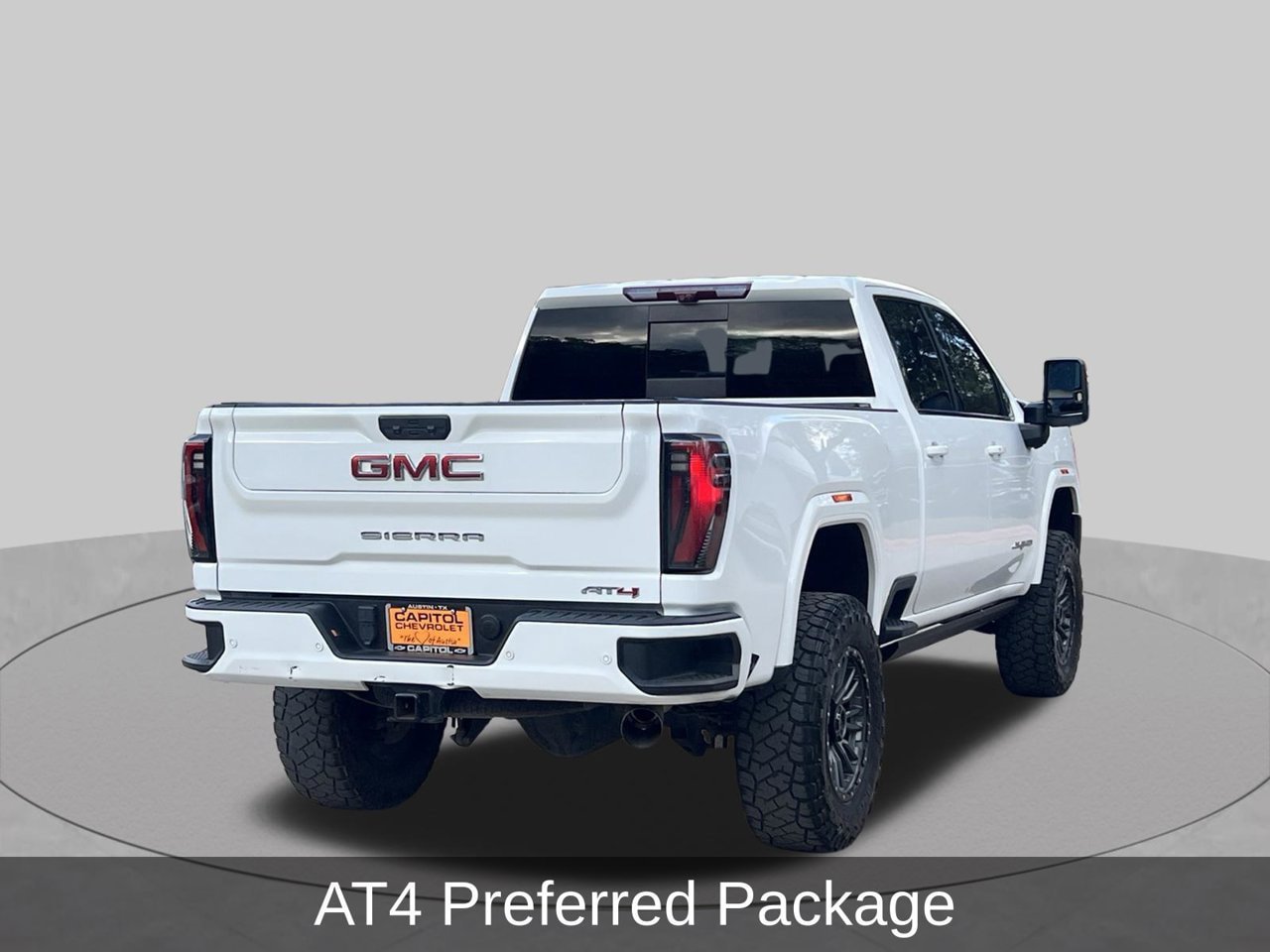 Used 2024 GMC Sierra 2500 AT4 w/ AT4 Premium Plus Package AWD/4WD image 5