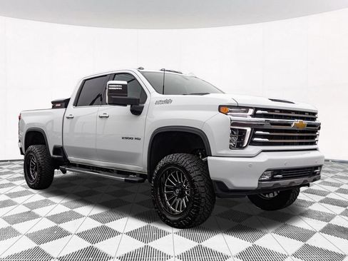 Used 2023 Chevrolet Silverado 2500 High Country AWD/4WD image 12