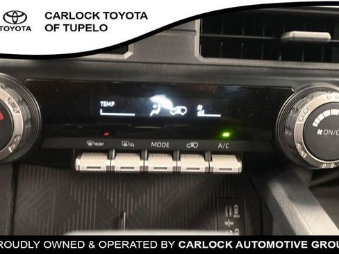 Used 2025 Toyota 4Runner SR5 AWD/4WD image 13
