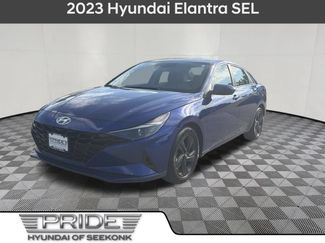 Used 2023 Hyundai Elantra SEL w/ Preferred Accessory Package FWD video 1