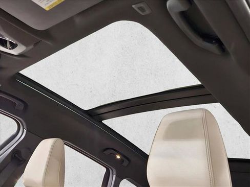 Certified 2025 BMW X1 xDrive28i w/ Convenience Package image 15