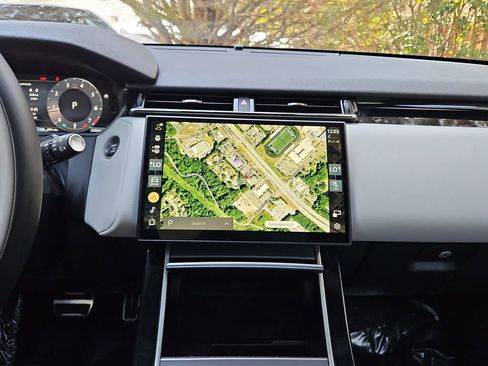 Used 2024 Land Rover Range Rover Velar Dynamic SE image 14