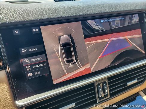 Used 2021 Porsche Cayenne Coupe image 16