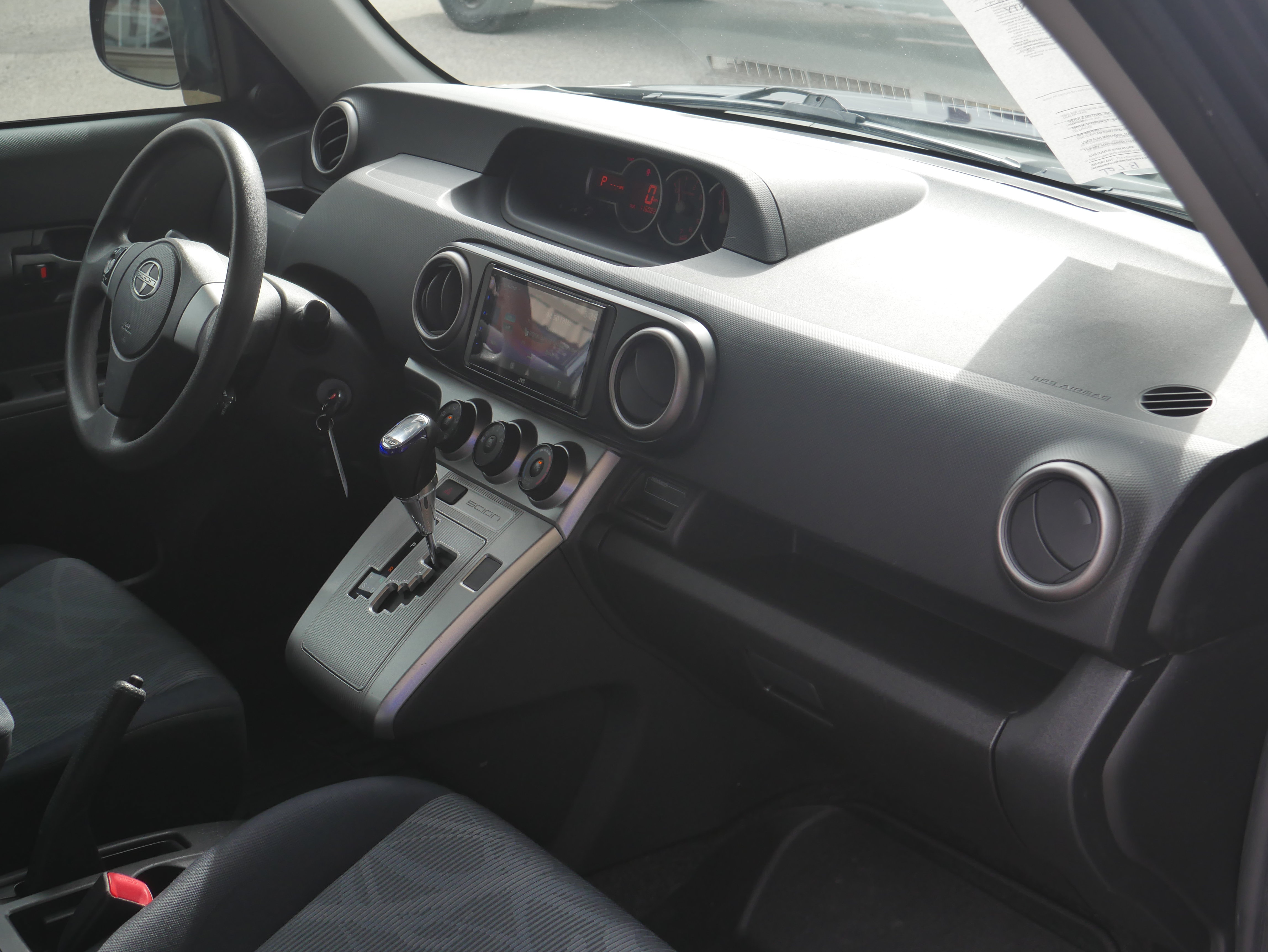 Used 2012 Scion xB FWD image 22