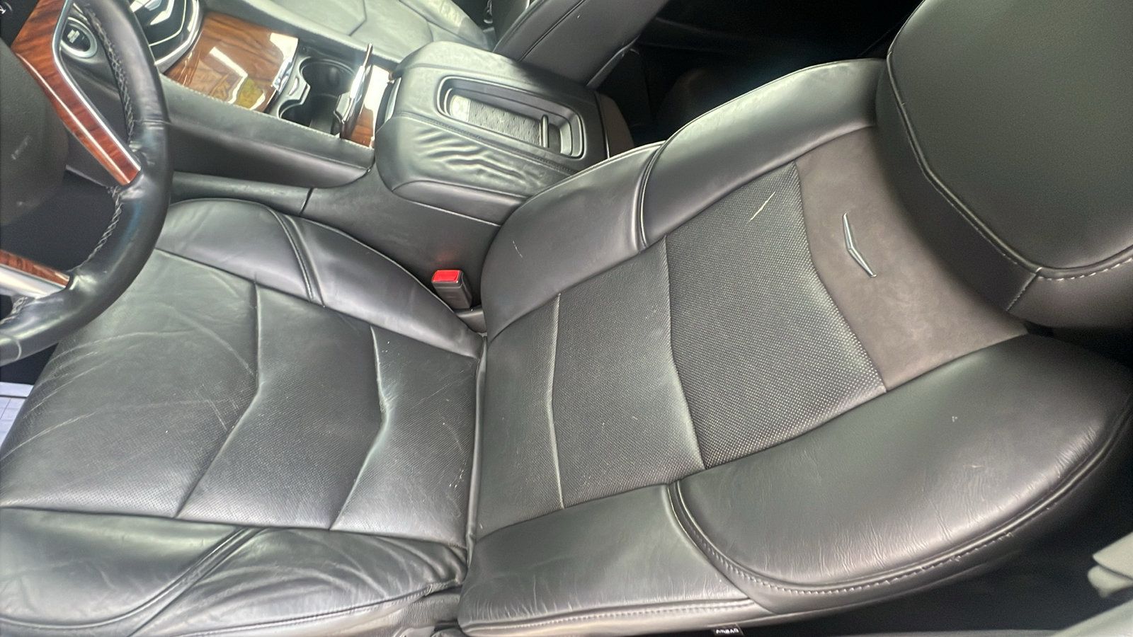 Used 2015 Cadillac Escalade Premium AWD/4WD image 11