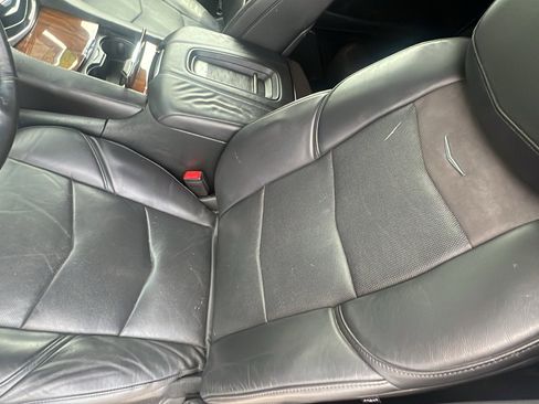 Used 2015 Cadillac Escalade Premium AWD/4WD image 11