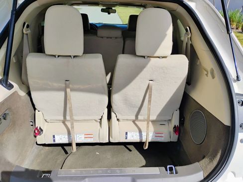 Used 2014 Lincoln MKT FWD image 13