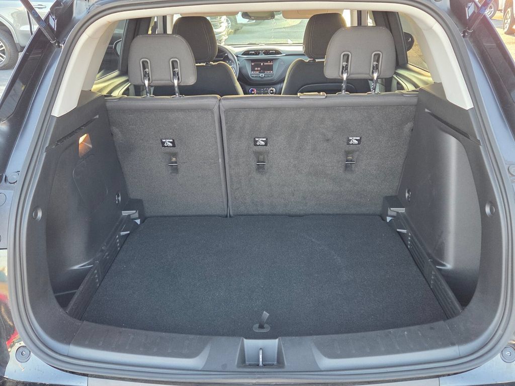 Certified 2023 Chevrolet TrailBlazer LT FWD image 11