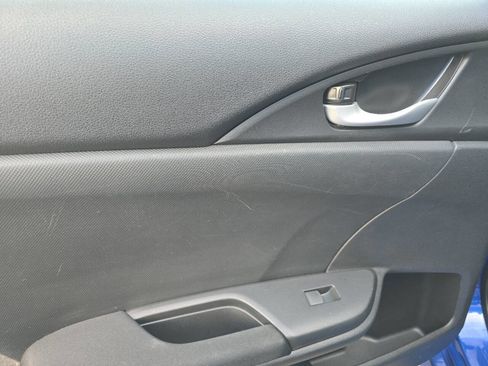Used 2021 Honda Civic LX image 4
