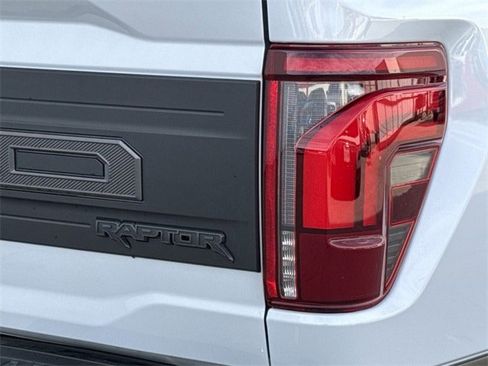 Used 2025 Ford F150 Raptor image 7