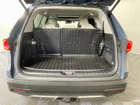 Used 2024 Toyota Grand Highlander AWD image 28