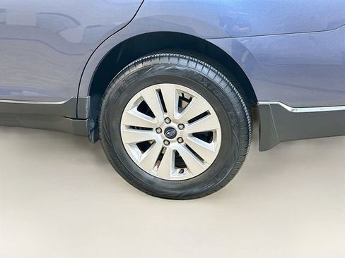 Used 2018 Subaru Outback 2.5i image 5