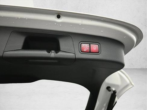 Certified 2026 Mercedes-Benz GLA 250 4MATIC image 25