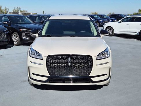 Used 2023 Lincoln Corsair Reserve w/ Jet Appearance Package image 9