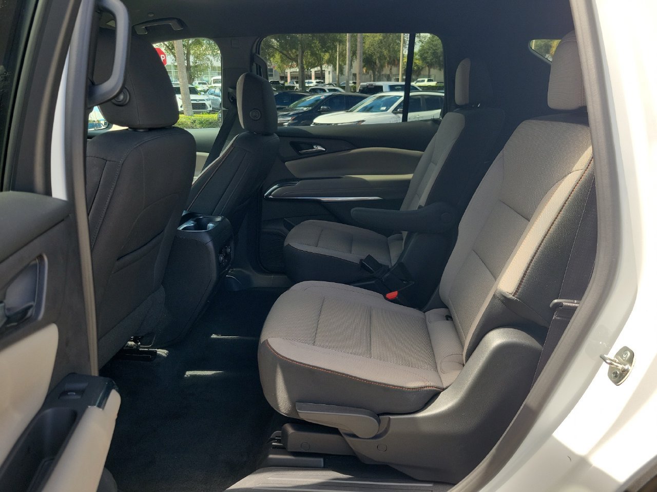 Certified 2026 Chevrolet Traverse LT w/ Driver Confidence Package FWD image 10