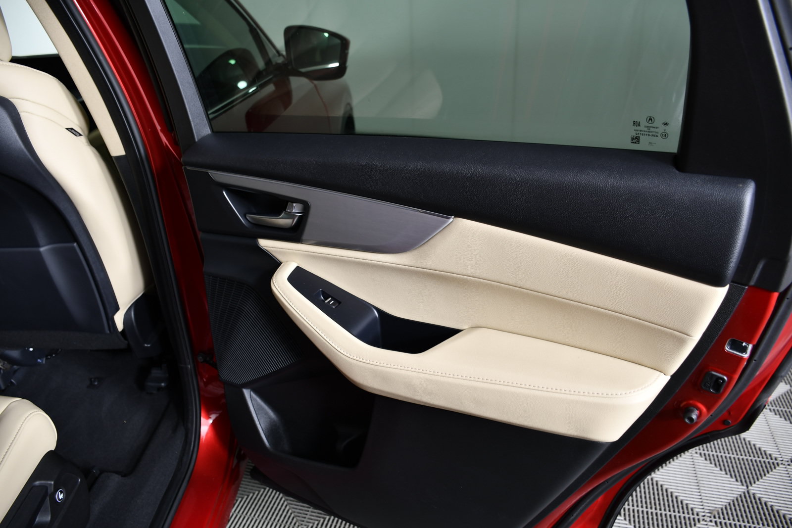 Certified 2023 Acura MDX SH-AWD image 43