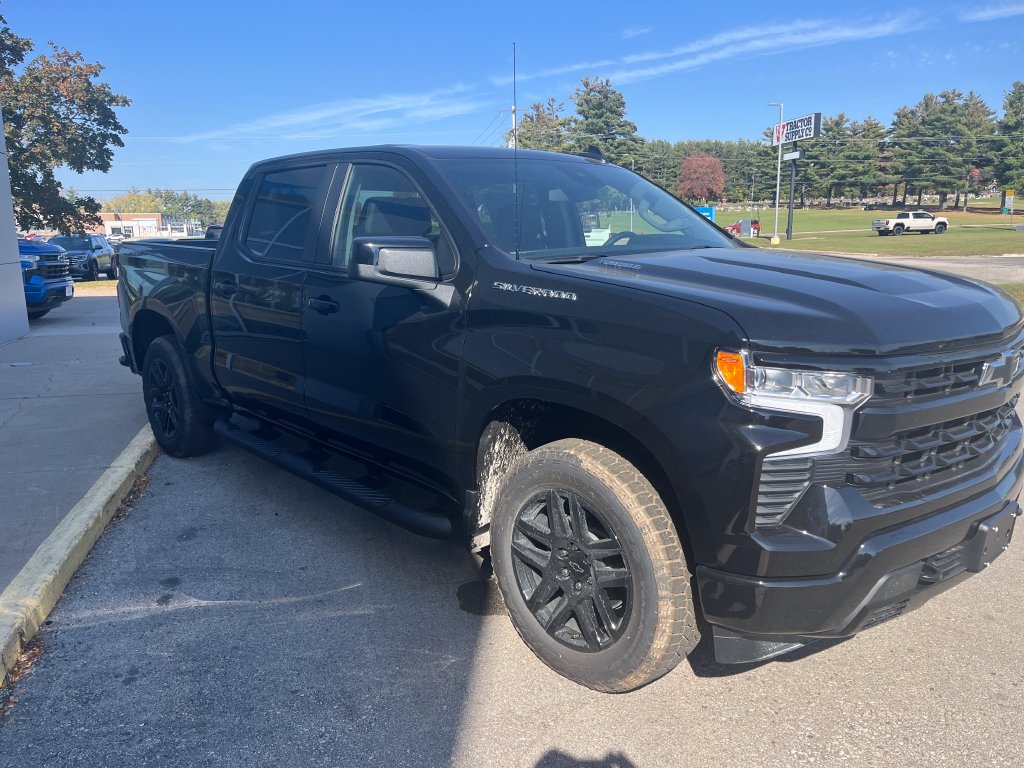 New 2026 Chevrolet Silverado 1500 RST w/ RST Select Package AWD/4WD image 4