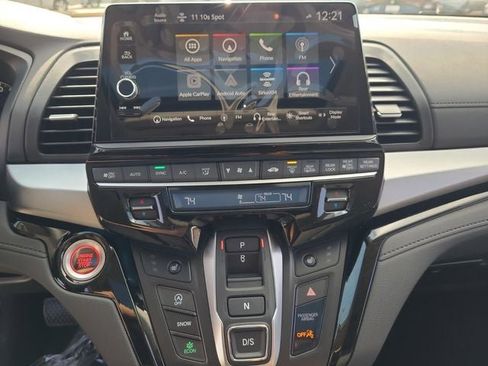 New 2026 Honda Odyssey Touring image 13