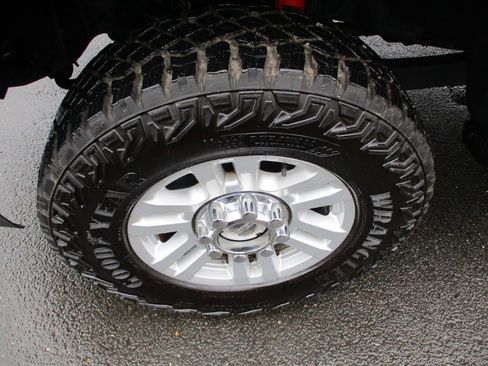 Used 2017 Ford F250 XL w/ STX Appearance Package image 14