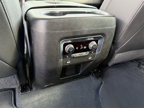 Used 2021 Chevrolet Suburban Premier w/ Premium Package image 25