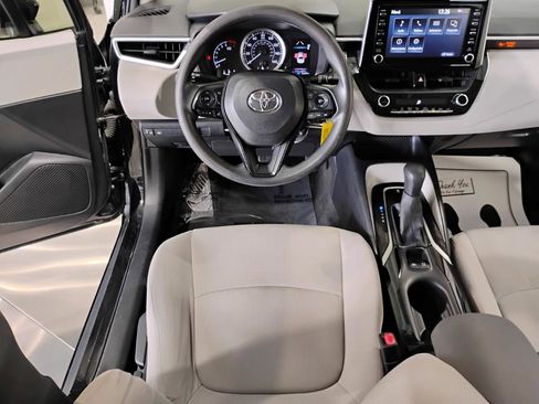 Used 2020 Toyota Corolla LE image 60
