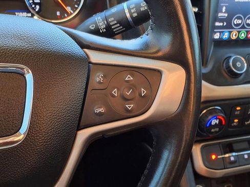 Used 2022 GMC Acadia Denali w/ LPO, Floor Liner Package image 17