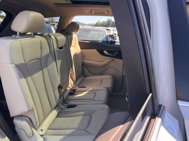 Used 2019 Audi Q7 3.0T Prestige w/ Prestige Package AWD/4WD image 28