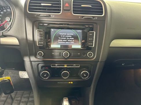 Used 2014 Volkswagen Golf TDI image 21